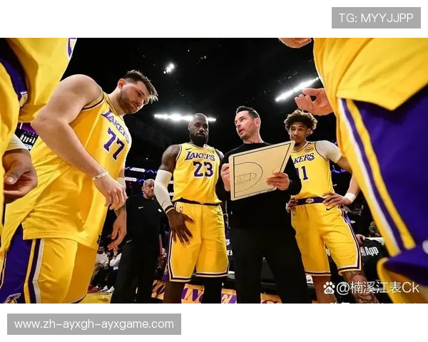 湖人VS爵士精彩回顾詹姆斯强势突破上篮率队巩固西部排名